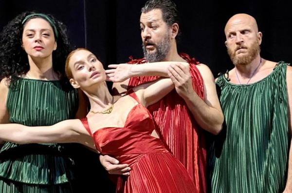 Η παράσταση ΣΑΠΦΩ την Πέμπτη 11 Αυγούστου στο θέατρο του Βλυχού