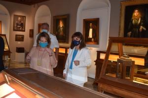 Από την επίσκεψη της Προέδρου της Δημοκρατίας στο Ιστορικό Αρχείο - Μουσείο Ύδρας