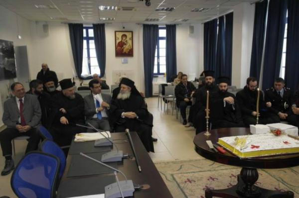 Ο Δήμος Ύδρας έκοψε την πρωτοχρονιάτικη πίτα του