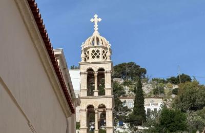 Στον Ιερό Καθεδρικό Ναό Ύδρας, την Κυριακή των Αγίων Πάντων 15 Ιουνίου θα τελεστεί η πανηγυρική Κυριακάτικη Θ Λειτουργία με αρτοκλασία