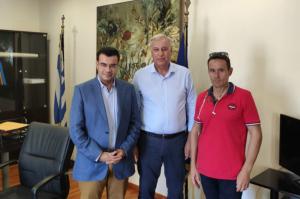 Συνάντηση Δημάρχου Ύδρας Γιώργου Κουκουδάκη με τον Γ. Γ. του ΥΠΕΣ Μιχάλη Σταυριανουδάκη