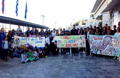 Ηχηρό "παρών" και συμμετοχή στην εθελοντική εκστρατεία καθαρισμού των ακτών