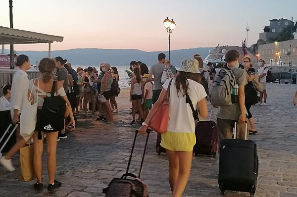 Πώς θα γίνεται η μετακίνηση στα νησιά από τη Δευτέρα 5/07