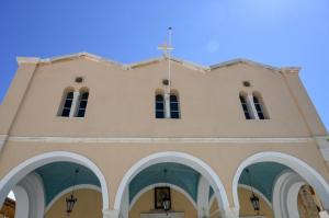 Αύριο Κυριακή  του Αγίου Τύχωνος θα τελεστεί στον Καθεδρικό Ναό Ύδρας, αρτοκλασία και Ευχή για τον Σεισμό του 1769