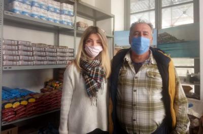 Ευχαριστίες της Αντιδημάρχου Μ. Κάτσικα στον Χρήστο Ντούσκο για την γενναιόδωρη πρόσφορά του στο κοινωνικό παντοπωλείο