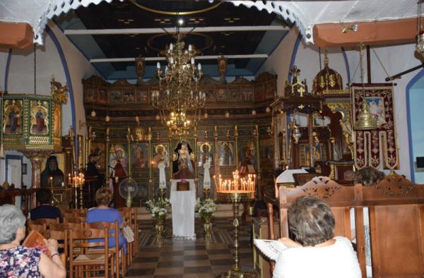 Αύγουστος, μήνας αφιερωμένος στην Παναγία. Συνεχίζονται οι παρακλήσεις