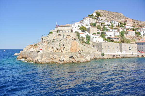 Επιστροφή στην κανονικότητα από σήμερα 1η Μαΐου - Τι αλλάζει