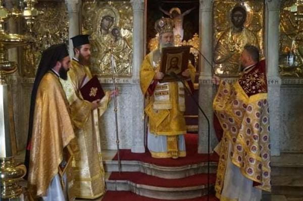 Ο Μητροπολίτης ΕΦΡΑΙΜ ιερούργησε και μίλησε στον Καθεδρικό Ναό Ύδρας