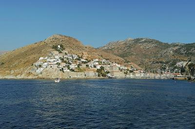 Ο Βουλευτής  Ν. Μανωλάκος γράφει για το καλοκαίρι στα νησιά του Πειραιά