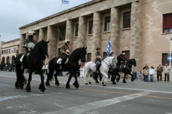 Έφιππη Αστυνομία στην Ύδρα;