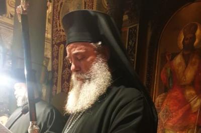 Χοροστατούντος του Σεβασμιότατου Μητροπολίτη ΕΦΡΑΙΜ, ο πρώτος κατανυκτικός εσπερινός στον Καθεδρικό Ναό παρουσία των πατέρων του νησιού