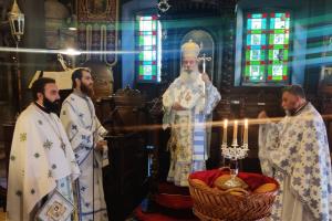 Την Κυριακή  Γ' Ματθαίου, ο Μητροπολίτης Ύδρας κ. ΕΦΡΑΙΜ ιερούργησε και μίλησε στον Ι. Καθεδρικό Ναό