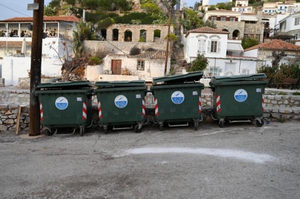 Λόγω καύσωνα   το Σάββατο 31 Ιουλίου θα τοποθετούνται τα απορρίμματα στους κάδους μέχρι τις 9:30 το πρωί