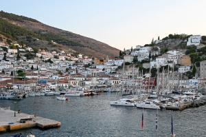 Δήμαρχος Ύδρας:  Δεν υπάρχει ΚΑΝΕΝΑ επιβεβαιωμένο κρούσμα του ιού Covid-19 στο νησί