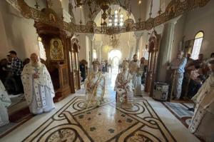 Ο Μητροπολίτης ΕΦΡΑΙΜ με τον Μητροπολίτη ΣΥΜΕΩΝ στο Ι. Ησυχαστήριο Κεχαριτωμένης Τροιζήνος