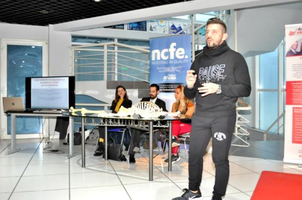 Ο Γιάννης Πράπας και το καινοτόμο σεμινάριο «Άσκηση στο πιάτο» της Alpha Studies