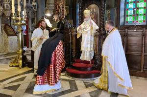 Ο Ποιμενάρχης  κ. ΕΦΡΑΙΜ ιερούργησε και τέλεσε τον Εσπερινό της Γονυκλισίας στον Ι. Καθεδρικό Ναό Ύδρας