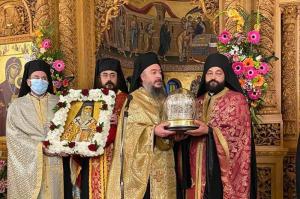 Με λαμπρότητα  ο Μέγας Τρισαρχιερατικός Εσπερινός στον Ι. Ναό Αγίου Νεκταρίου Αιγίνης