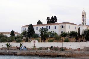 Στον Μητροπολιτικό Ναό Αγίου Νικολάου Σπετσών θα ιερουργήσει την Κυριακή των Βαΐων ο Μητροπολίτης ΕΦΡΑΙΜ