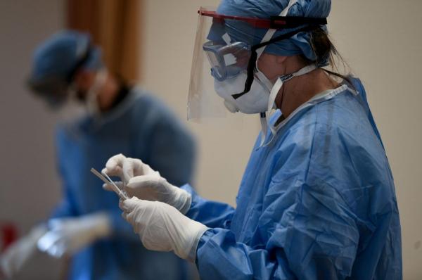 Κορωνοϊός: 721 νέα κρούσματα στην χώρα, 386 διασωληνωμένοι και 49 θάνατοι