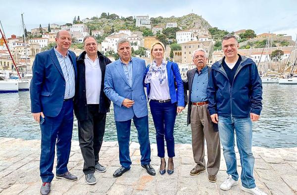 Από την επίσκεψη του Υποψήφιου Περιφερειάρχη Αττικής Γ. Πατούλη στην Ύδρα