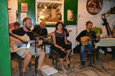 Και το ρεμπέτικο έπεφτε.... straight through