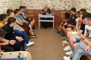 Αρχίζουν οι κατηχητικές συναντήσεις των αγοριών του Γυμνασίου και Λυκείου Ύδρας