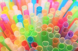 Καταργούνται τα πλαστικά μιας χρήσης από τον Ιούλιο του 2021