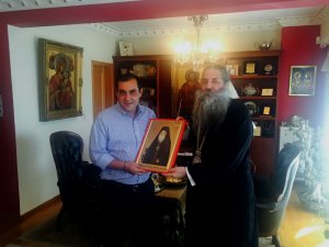 Συνάντηση του Κώστα Κατσαφάδου με τον Μητροπολίτη Πειραιώς κ.κ. Σεραφείμ