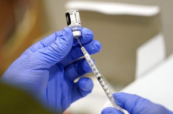 Κορωνοϊός - Επικεφαλής BioNTech: Γιατί είναι σημαντική η τρίτη δόση εμβολίου