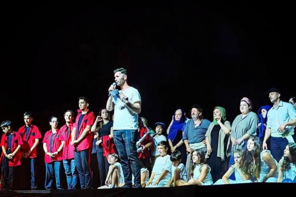 Ευχαριστήριο   του Άκη Σιδέρη για την παράσταση "Οι σφουγγαράδες της Ύδρας"