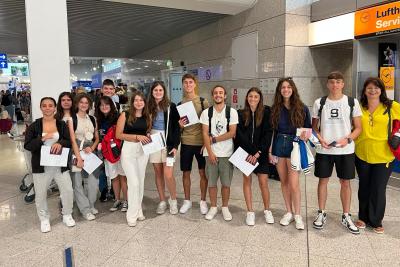 Αναχώρησαν   μαζί με την Υδραγωγή για το Λονδίνο, 12 μαθητές της Ύδρας για ένα υπέροχο εκπαιδευτικό ταξίδι