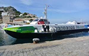 Μεγάλη ταλαιπωρία για τους επιβάτες ιπτάμενου δελφινιού που ταξίδευε προς την Ύδρα