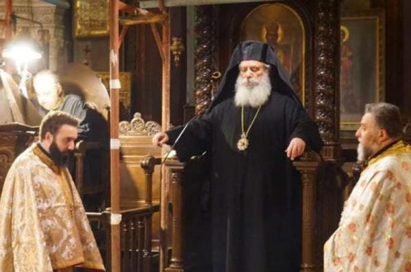 Ο Μητροπολίτης ΕΦΡΑΙΜ χοροστάτησε και μίλησε στον Καθεδρικό Ναό της Ύδρας για την εορτή του Αγίου Χαραλάμπους