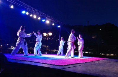 Επιδείξεις Αυτοάμυνας και Παραδοσιακού Καράτε στο Λιμάνι της Ύδρας