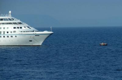 Καθορίστηκαν τα τέλη πρόσδεσης πλοίων στο ναύδετο της Ύδρας