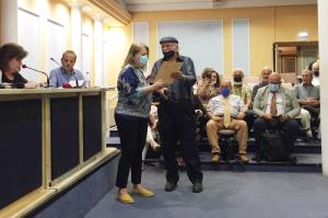 Βραβείο  από την Πανελλήνια Ένωση Λογοτεχνών έλαβε η Νέλλη Σπαθάρη για το νέο της βιβλίο