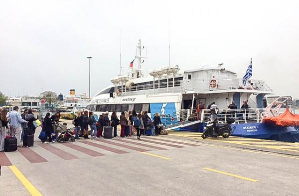 Άρχισε η έξοδος των εκδρομέων του Πάσχα - Αυξημένη η κίνηση προς την Ύδρα