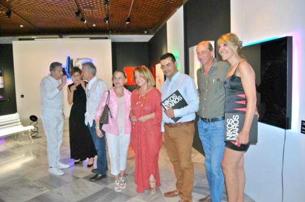 Mε μεγάλη επιτυχία εγκαινιάστηκε η έκθεση του Νίκου Μάρου στο ΙΑΜΥ