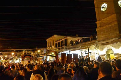 Κατανυκτικά και σε κλίμα συγκίνησης η Κορύφωση του Θείου Δράματος