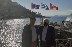 Υποδοχή του Προέδρου της Γερουσίας του Καναδά George J. Furey από τον Δήμαρχο Ύδρας Γ. Κουκουδάκη