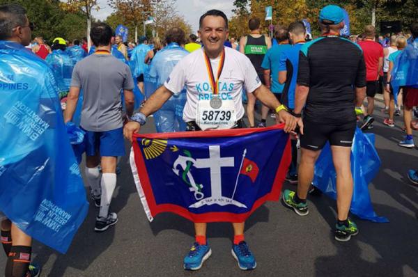 Τερμάτισε με επιτυχία ο Κώστας Κεχαγιόγλου στον Μαραθώνιο του BMW Berlin Marathon