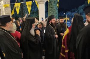 Με λαμπρότητα τελέστηκε ο Μέγας Πολυαρχιερατικός Εσπερινός στον Ι. Ναό του Αγίου Νεκταρίου στην Αίγινα