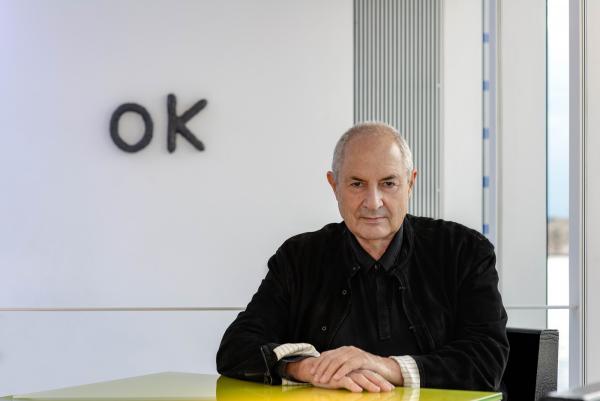 Μ. Τσακίρης:  Η ανάδειξη του Δάκη Ιωάννου σε επίτιμο δημότη Ύδρας είναι μια αντιπροσφορά της Υδραϊκής κοινωνίας στον πολύτιμο φίλο της