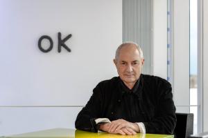 Μ. Τσακίρης:  Η ανάδειξη του Δάκη Ιωάννου σε επίτιμο δημότη Ύδρας είναι μια αντιπροσφορά της Υδραϊκής κοινωνίας στον πολύτιμο φίλο της