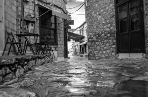 Όταν η βροχή αφήνει τους δικούς της κώδικες