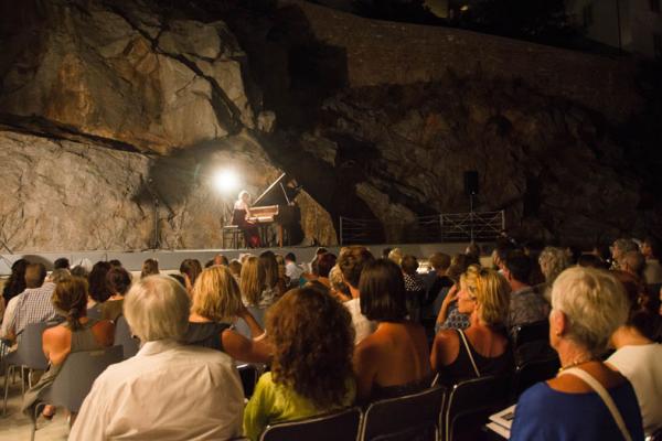 Γαλλική Εβδομάδα: Η Svetlana Karpunkina έδωσε ρεσιτάλ πιάνου με έργα Σοπέν