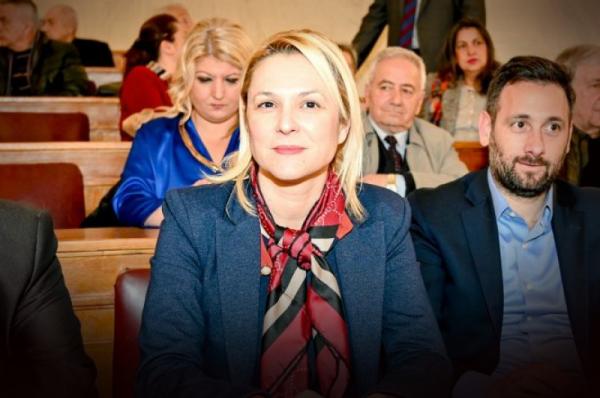 Β. Θεοδωρακοπούλου-Μπόγρη:  Τα νησιά της Αττικής δύνανται να φιλοξενήσουν Στέγες Υποστηριζόμενης Διαβίωσης