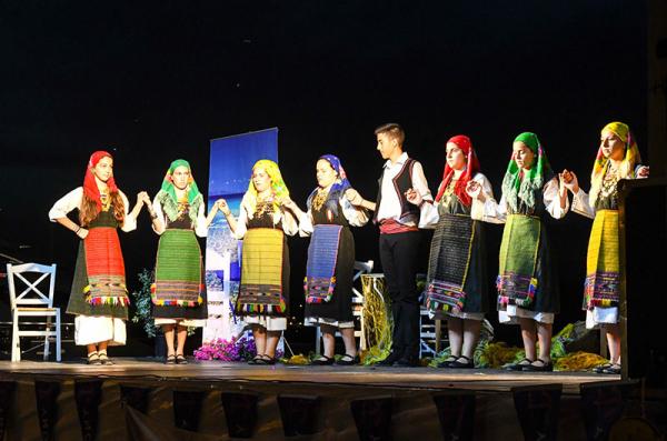 Χορός και φορεσιά! Μια όμορφη βραδιά γεμάτη παράδοση από τον Υ.Ν.Ο