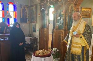 Στην Ιερά Μονή  Αγίου Χριστοφόρου Αιγίνης ιερούργησε ο Μητροπολίτης ΕΦΡΑΙΜ την Κυριακή 7 Νοεμβρίου